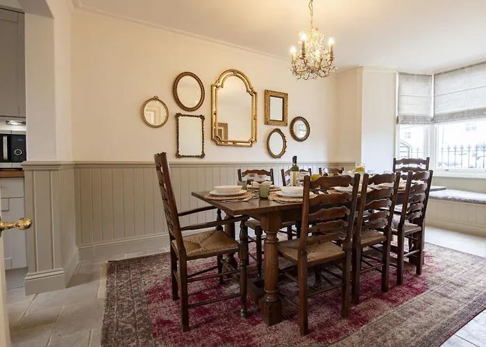 The Old Manse Leyburn